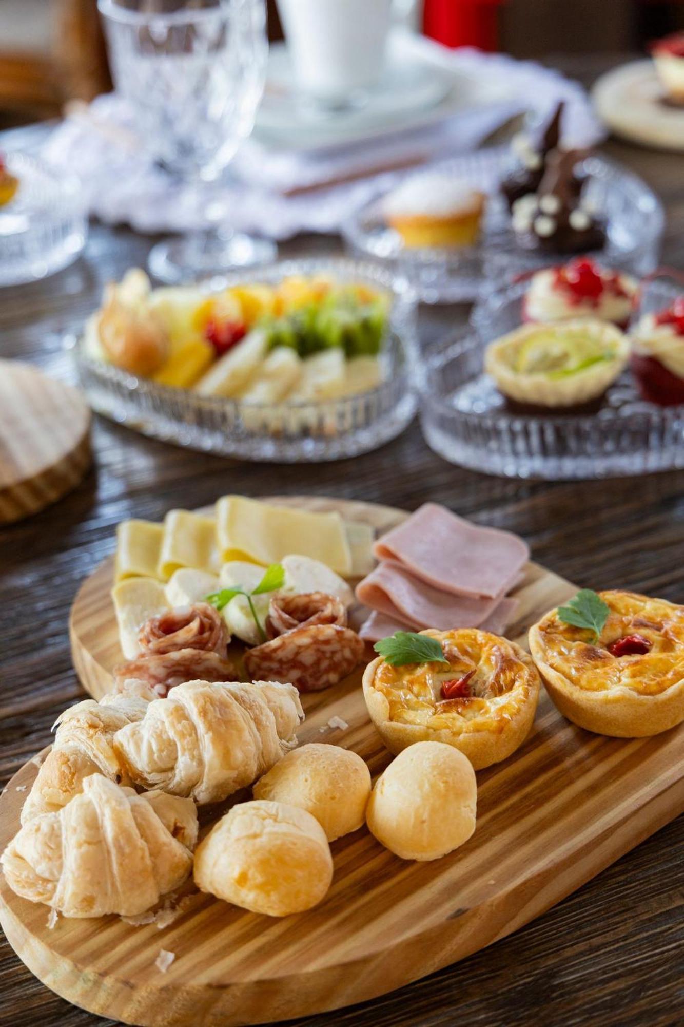 Hospedaria Refugio Das Gales 봄비나스 외부 사진